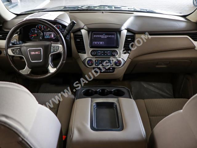 2017 جي ام سي يوكون اس ال اي