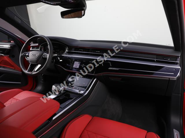 2023 Audi S8