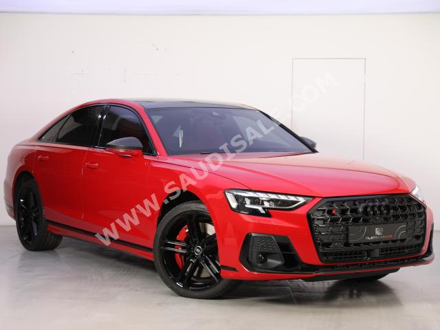 2023 Audi S8