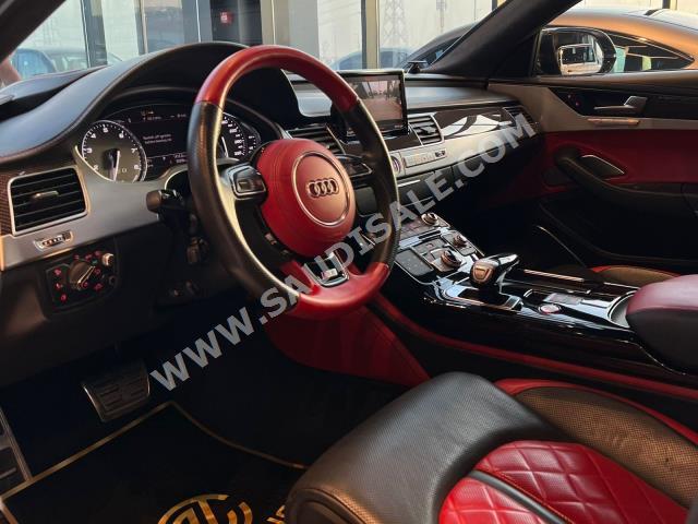 2017 Audi S8 Plus