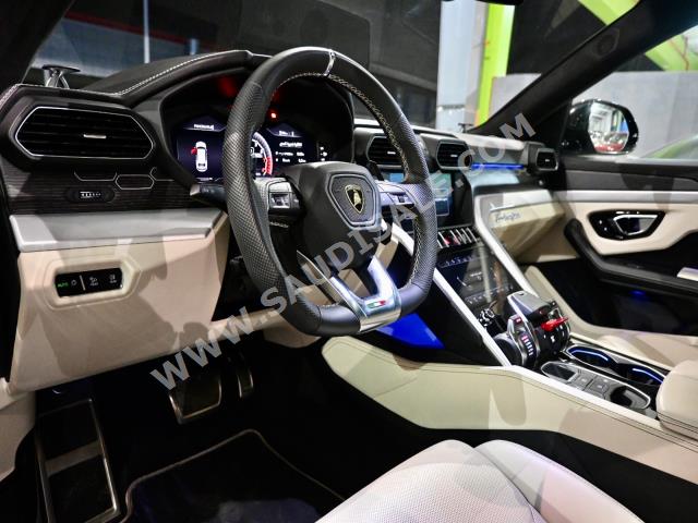 2019 لمبرجيني اوروس