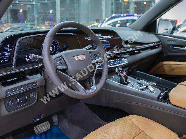 2024 كاديلاك اسكاليد سبورت