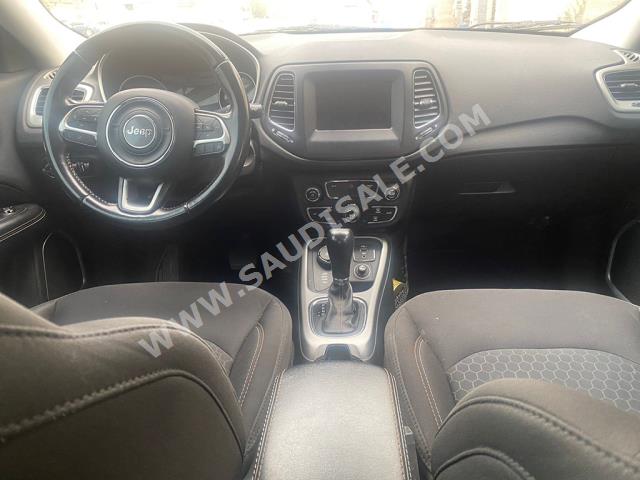 2019 جييب كومباس