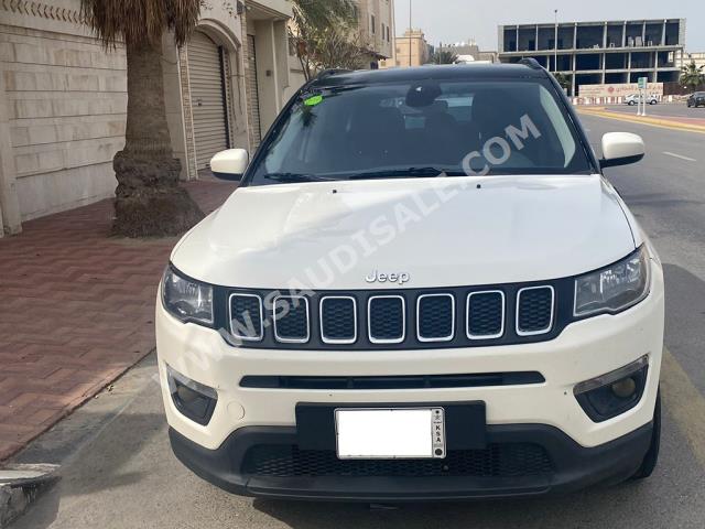 2019 جييب كومباس