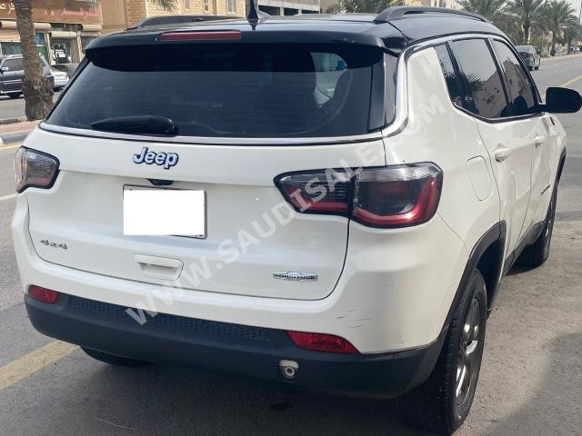 2019 جييب كومباس