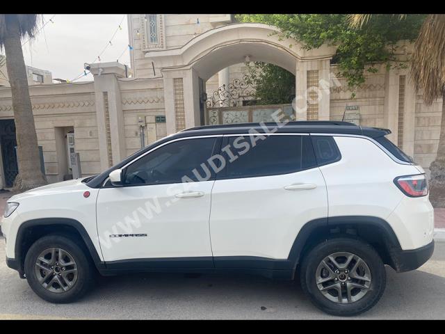 2019 جييب كومباس