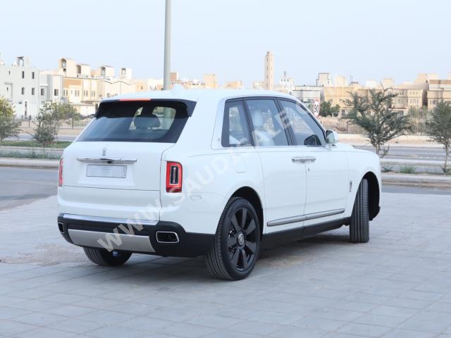 2021 رولز رويس كولينان