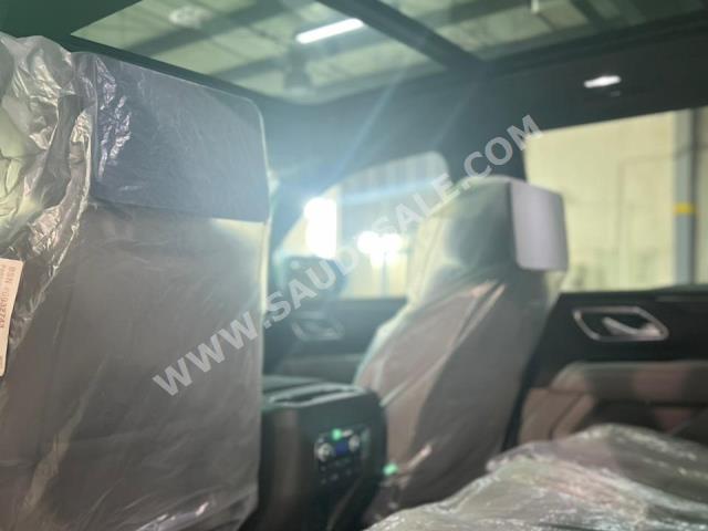 2023 جي ام سي يوكون اس ال تي