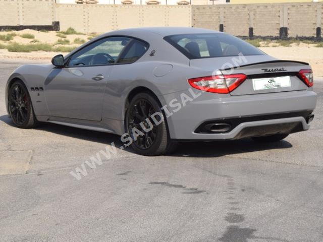 2013 مازيراتي جرانتوريزمو اس