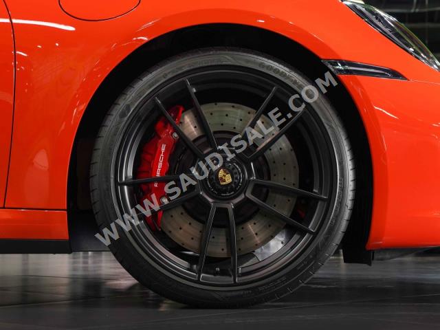 2022 بورش 911 كاريرا 4 جي تي اس