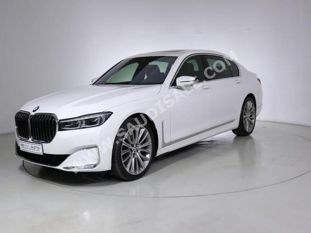 2021 بي ام دبليو الفئة السابعة 740 إل أي