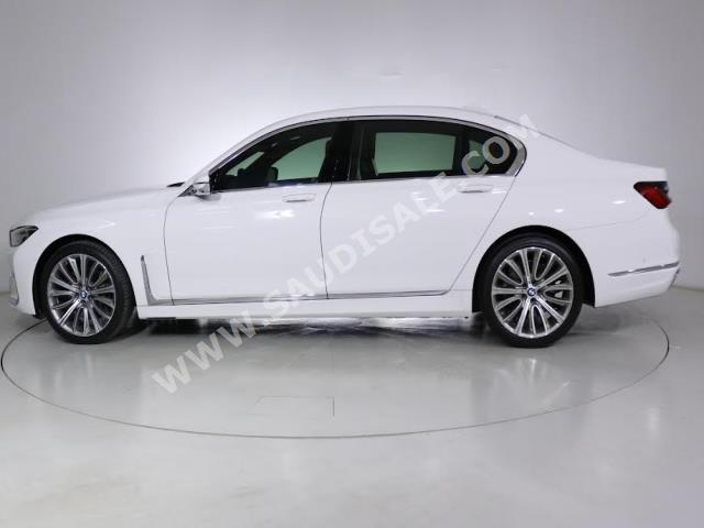 2021 بي ام دبليو الفئة السابعة 740 إل أي