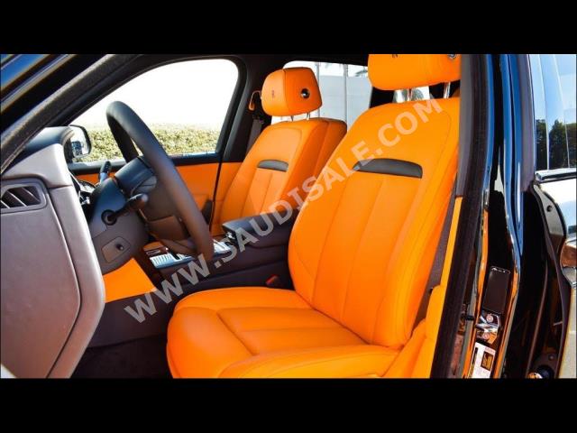 2023 رولز رويس كولينان بلاك بادج