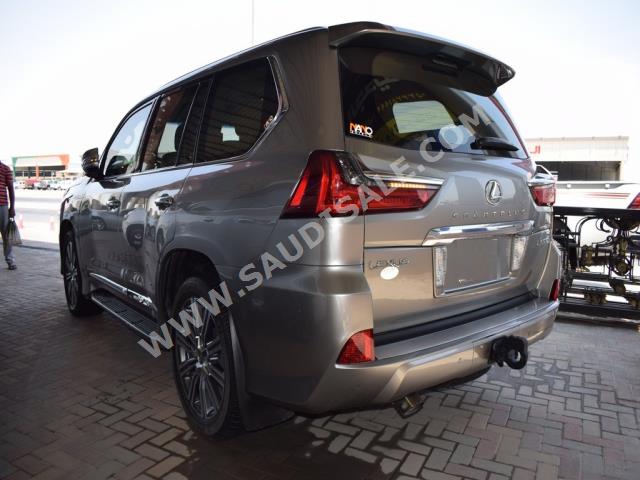 2017 Lexus LX 570 Sport Plus