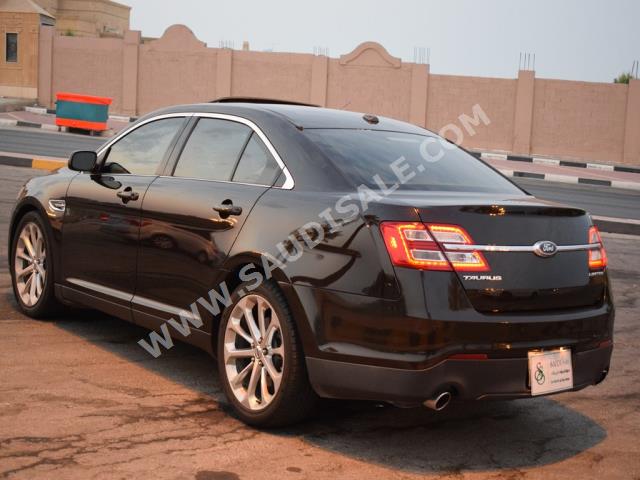 2014 فورد توروس ليمتد