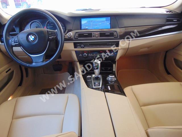 2012 بي ام دبليو الفئة الخامسة 520 أي