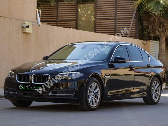 2016 بي ام دبليو الفئة الخامسة 520 أي