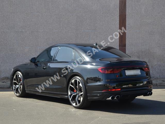 2022 اودي اس 8