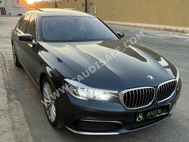 2017 بي ام دبليو الفئة السابعة 730 إل أي