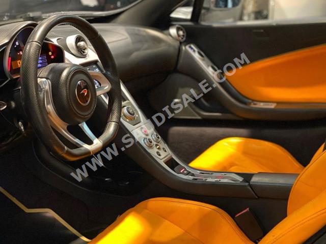 2016 مكلارين إس 650