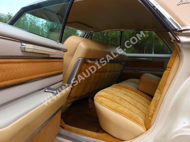 1966 كاديلاك ديفيل