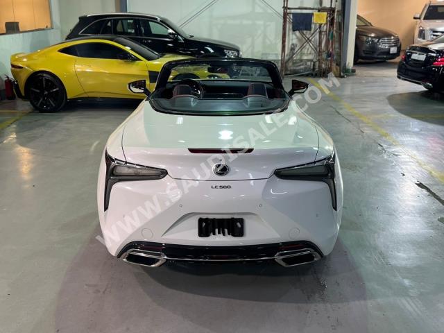 2021 لكزس إل سي 500