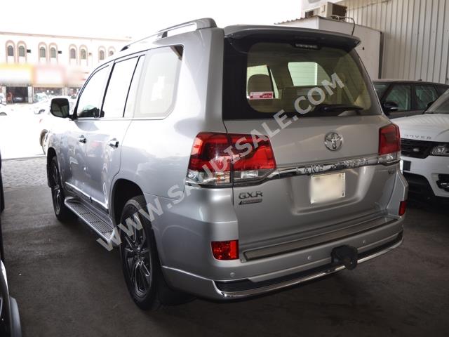 2020 تويوتا لاند كروزر جي اكس ار