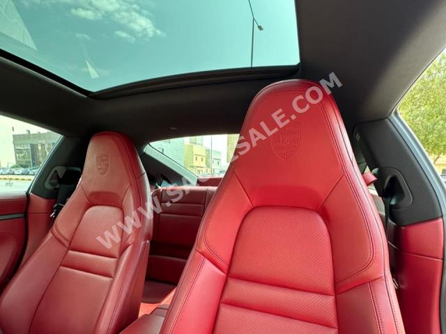 2020 بورش 911 كاريرا 4 اس