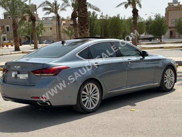 2016 جينيسيس جي 80