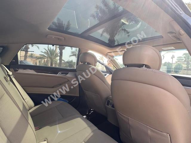 2016 جينيسيس جي 80