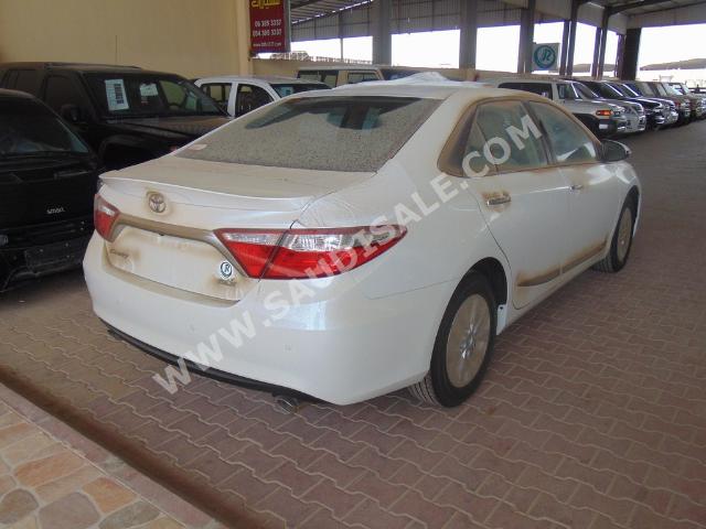 2016 Toyota Camry GLX