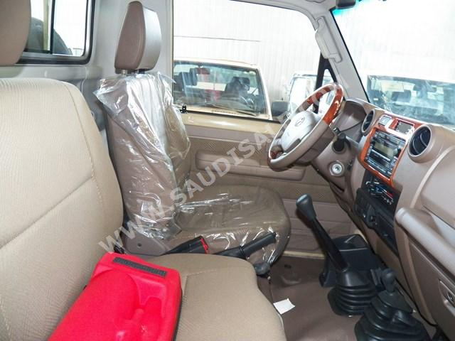 2014 Toyota Land Cruiser LX