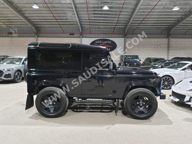 2013 لاند روفر ديفيندر