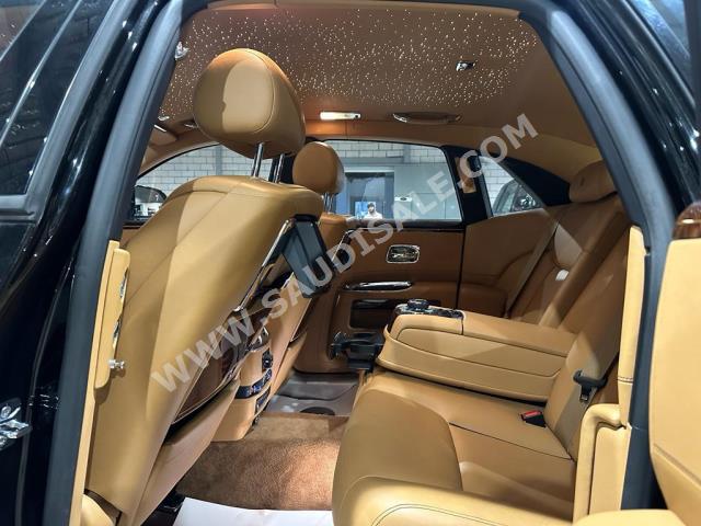 2016 رولز رويس قوست