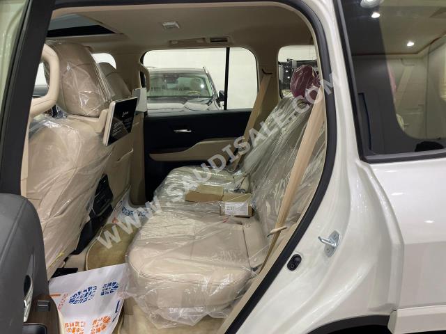 2023 تويوتا لاند كروزر جي اكس ار4