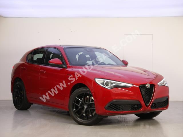 2022 الفا روميو ستيلفيو