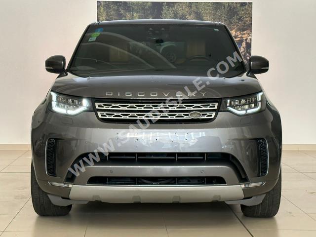 2017 لاند روفر ديسكفري