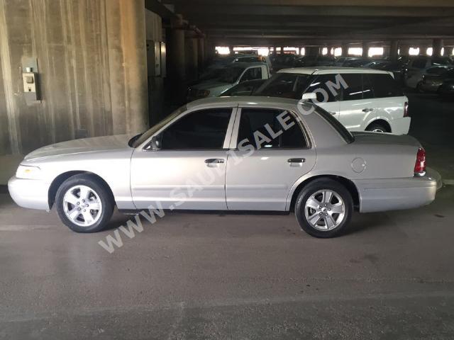 2008 فورد كراون فكتوريا