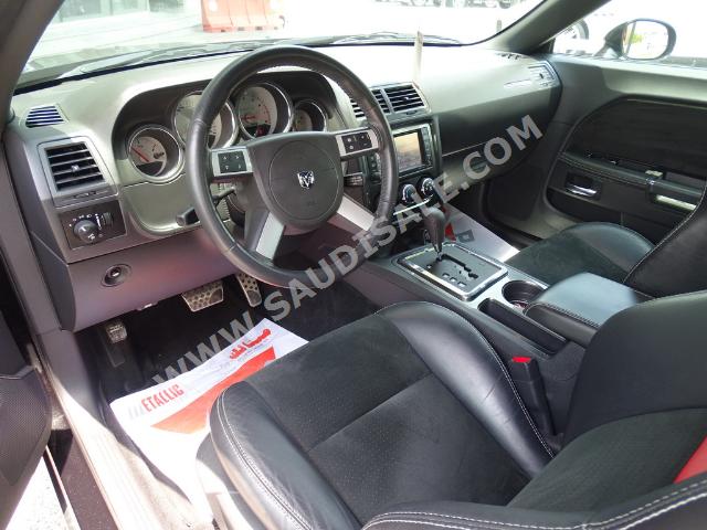 2010 Dodge Challenger SRT8