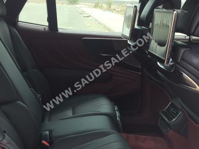 2018 Lexus LS 500