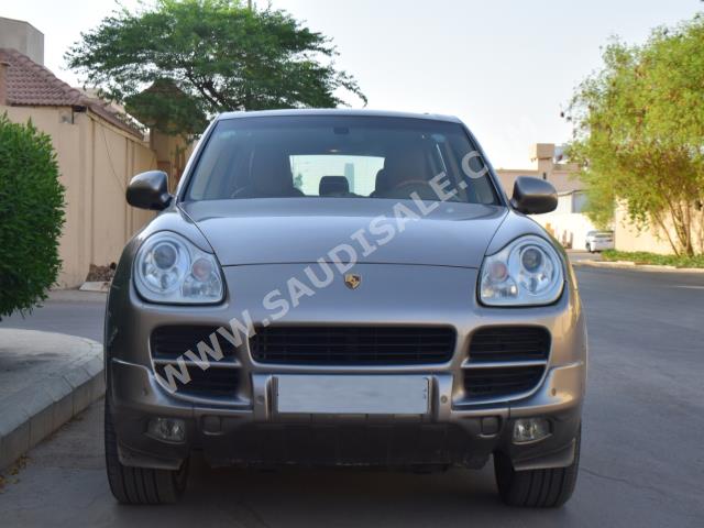 2004 Porsche Cayenne S