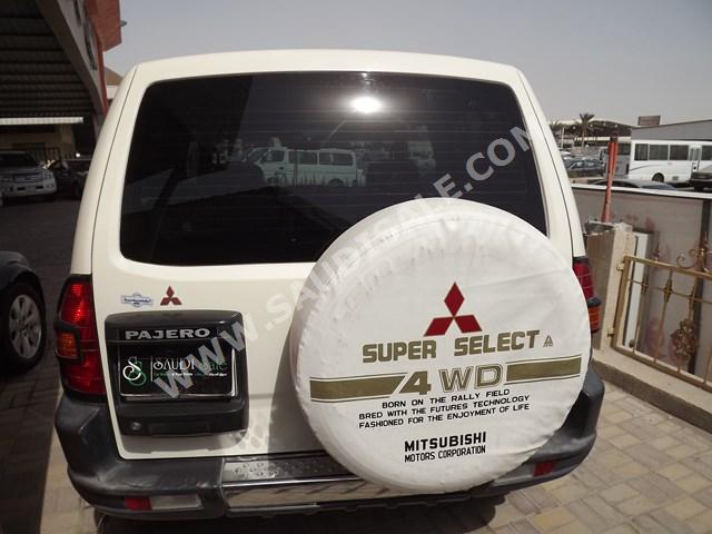 2002 متسوبيشي باجيرو
