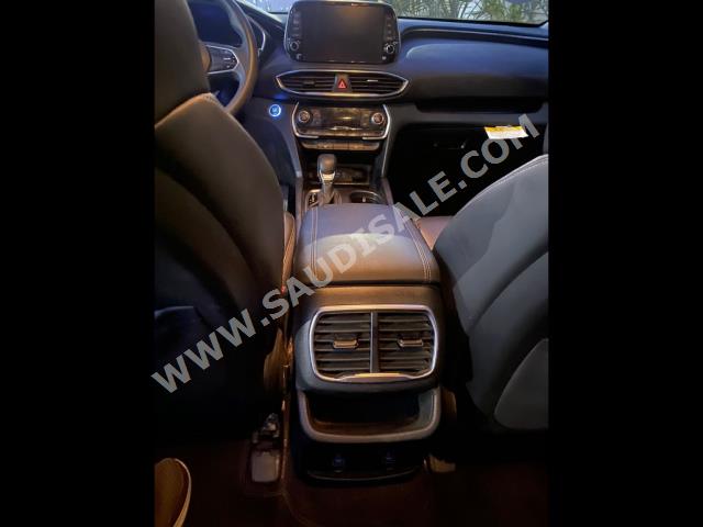 2019 هيونداي سانتا في