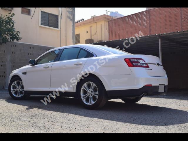 2013 فورد توروس اس اي ال