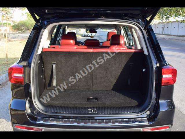 2022 ام جي ار اكس 8