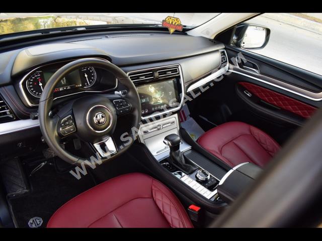 2022 ام جي ار اكس 8