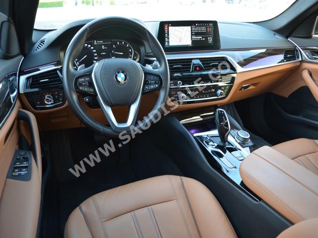 2021 بي ام دبليو الفئة الخامسة 520 أي