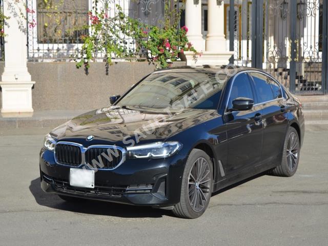 2021 بي ام دبليو الفئة الخامسة 520 أي