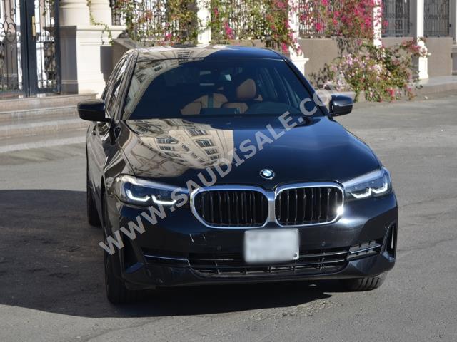 2021 بي ام دبليو الفئة الخامسة 520 أي