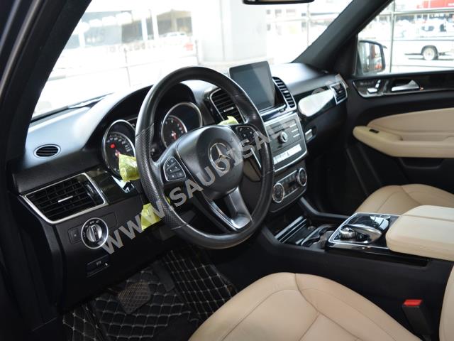 2018 مرسيدس - بنز جي إل إي 400